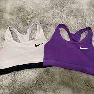 2 Nike sports bras size s